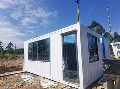 鄉村居住新選擇 集裝箱房與木結構房屋價格對比與市場分析
